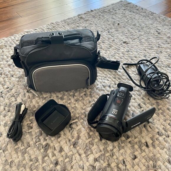 Canon Vixia HF G20 HD Camcorder video camera 32 GB - Picture 2 of 6